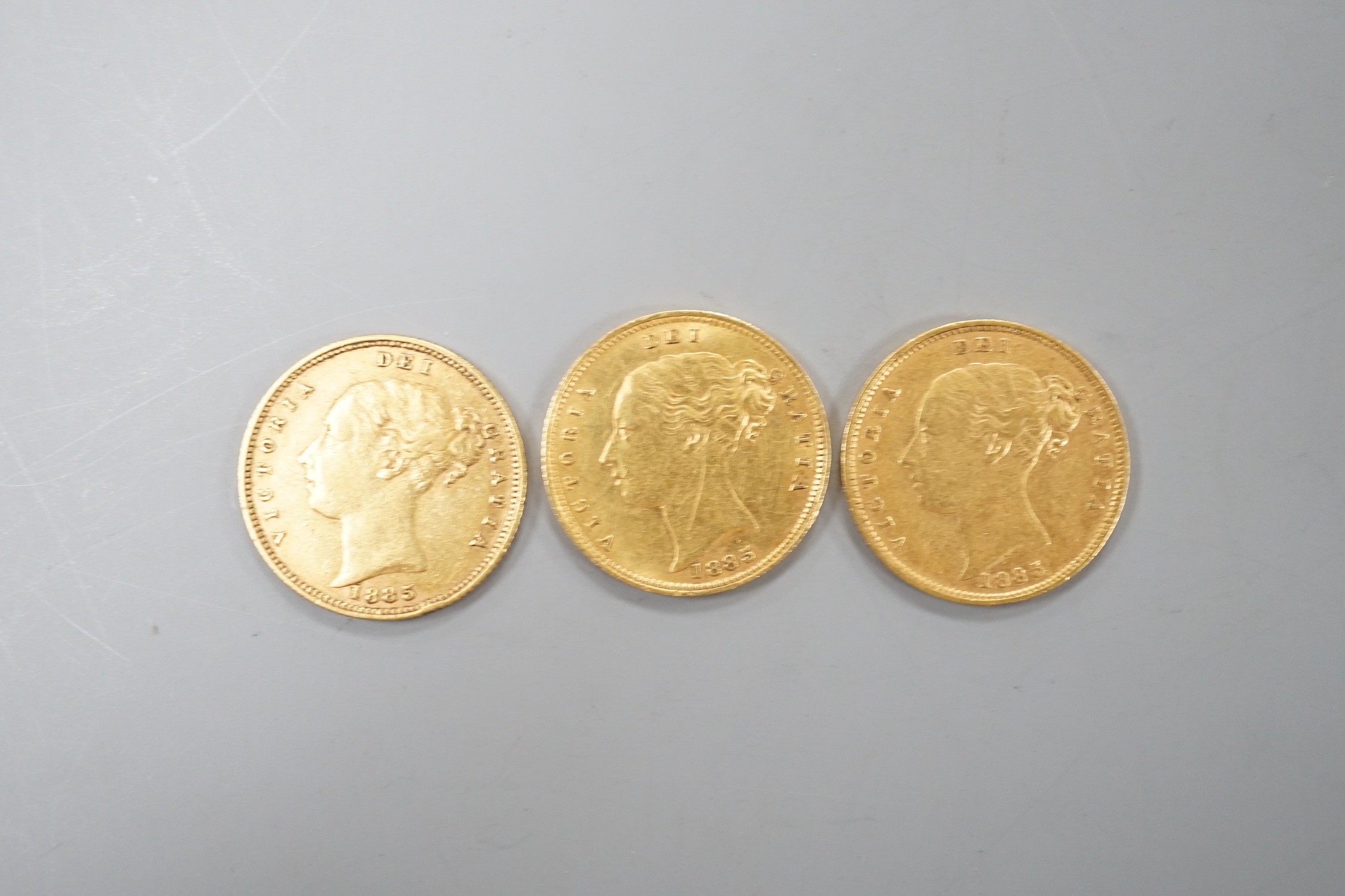 Three Victorian 1885 gold half sovereigns